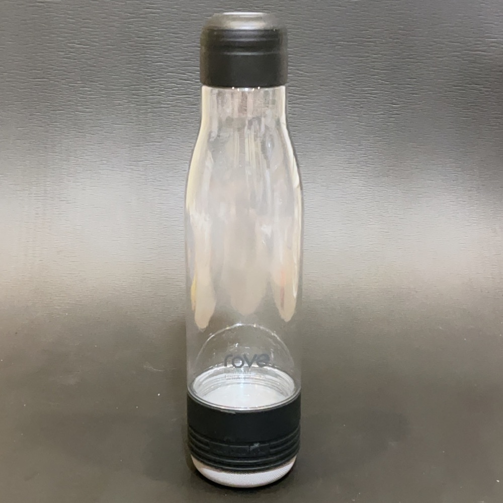 Rove black and white Bluetooth water bottle